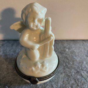 Vintage Kromer Porcelain Angel Trinket Box #662